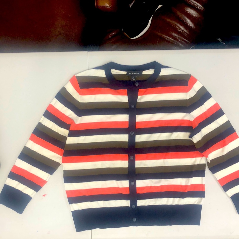 Ann Taylor sweater- stripes- Size M